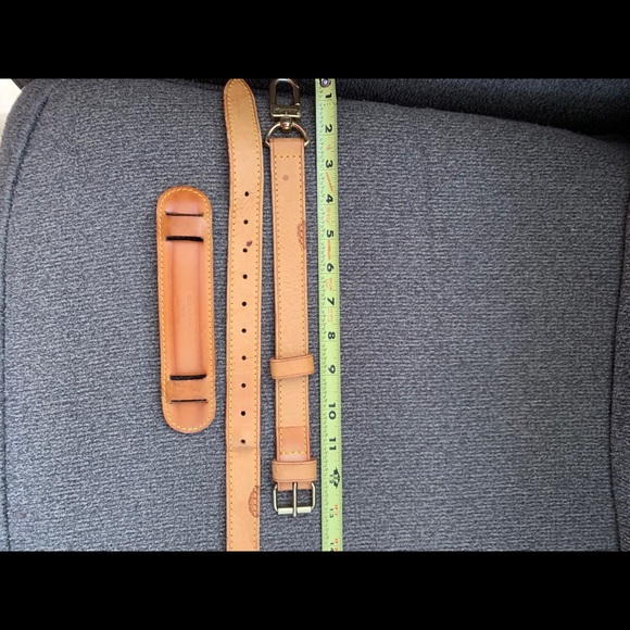 Louis Vuitton Bandouliere Strap - Picture 5 of 9
